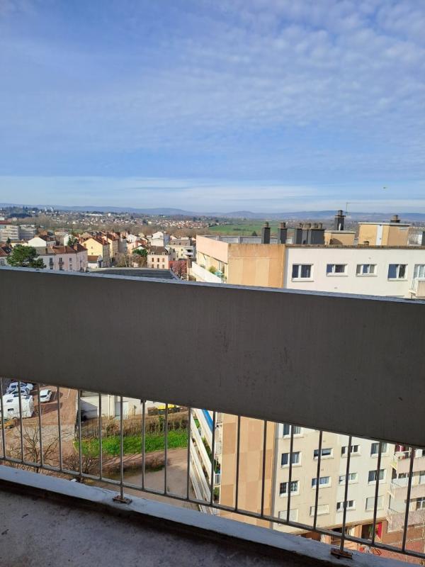 Flat Rue Maréchal de Lattre de Tassigny in Chalon-sur-Saône