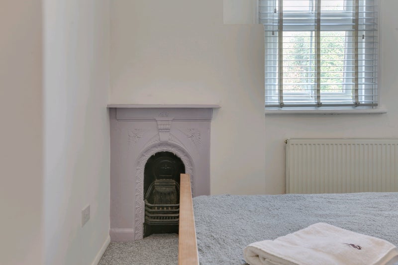 Room Dunmow Road in East Hertfordshire