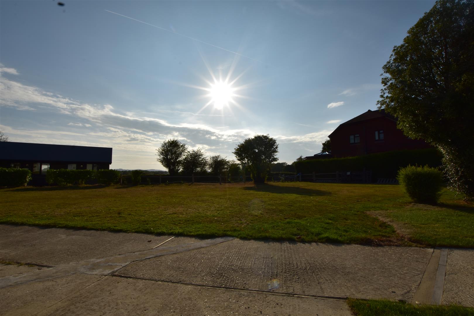 Flat Hankham Hall Road in Wealden