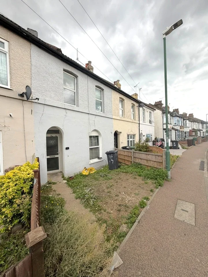 House Stanhope Road in Dartford