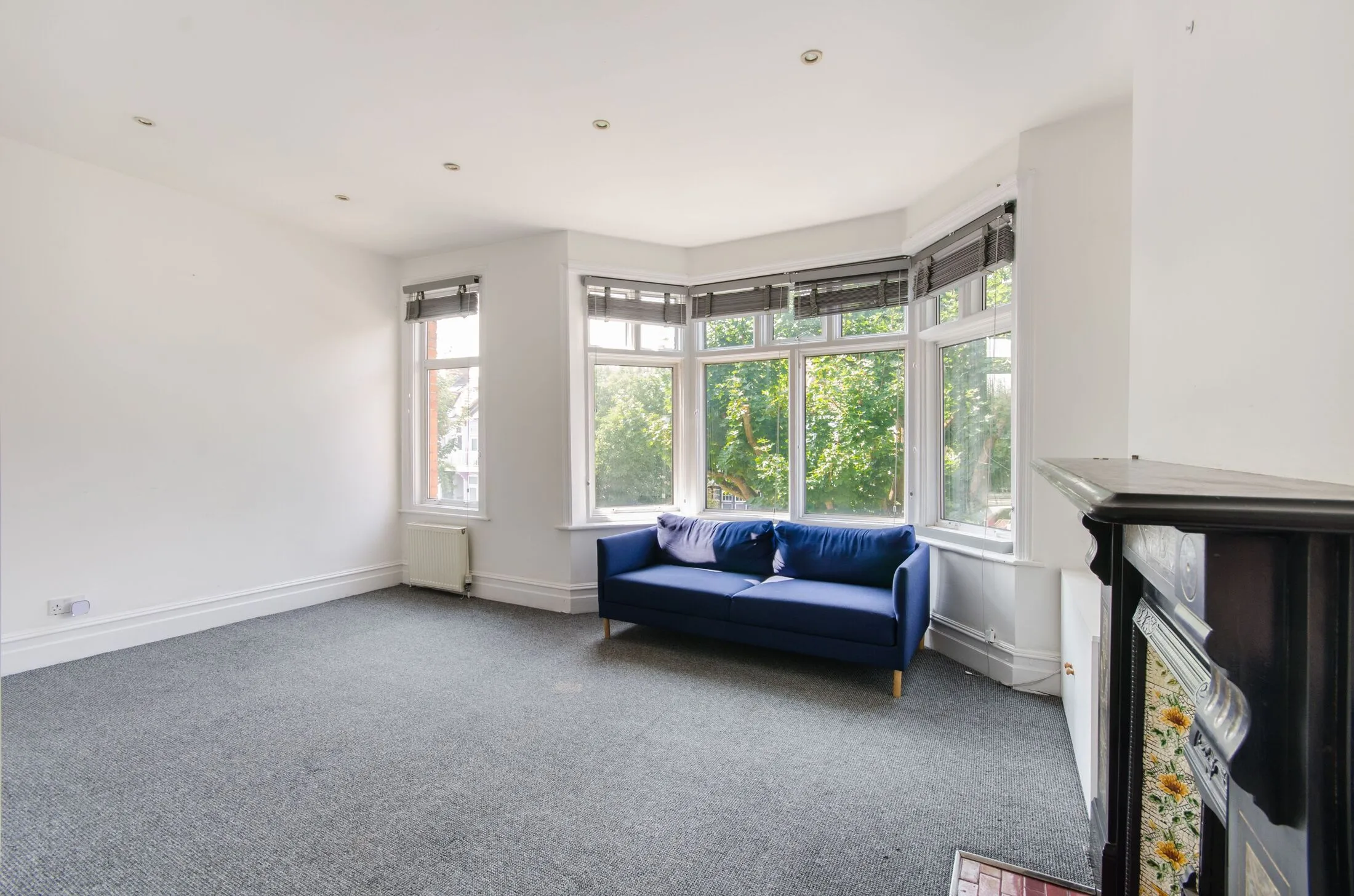Flat Hanover Road in Greater London