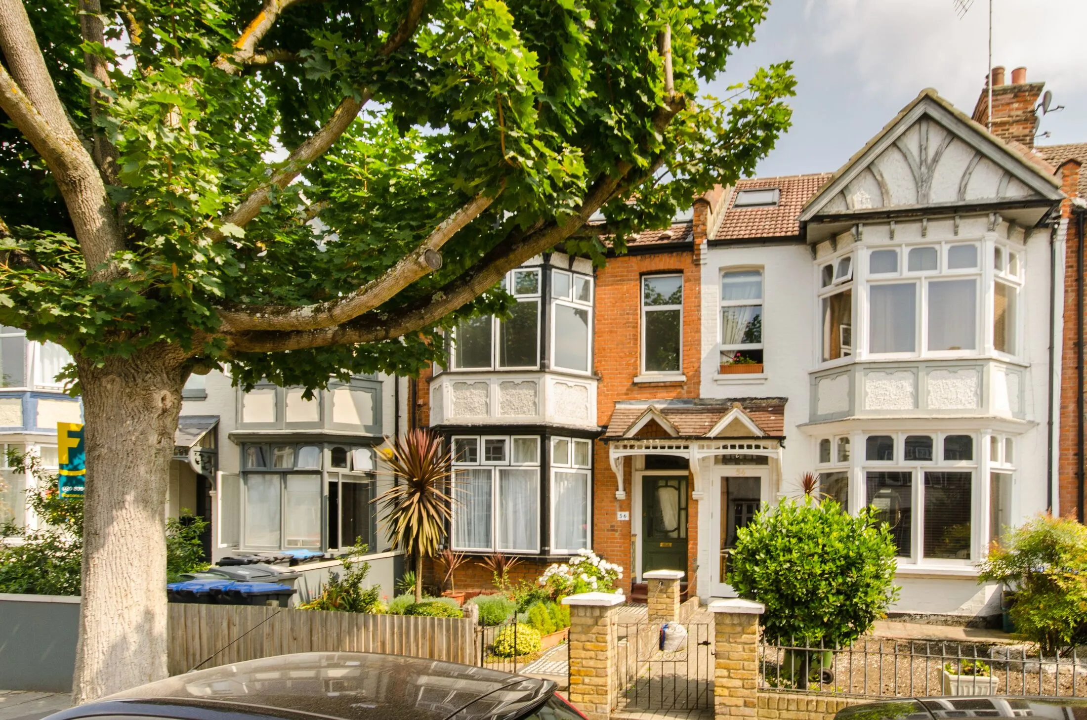 Flat Hanover Road in Greater London