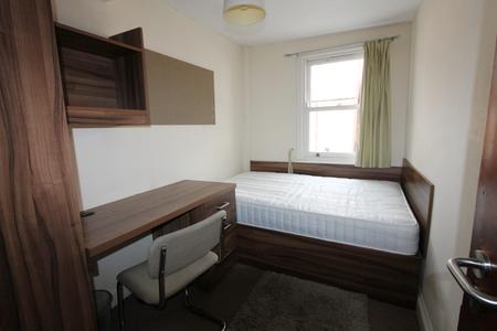 Flat Oxford Row in Royal Leamington Spa
