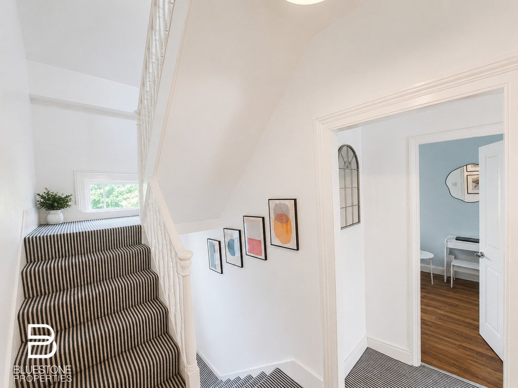 House Wickwood Street in Greater London