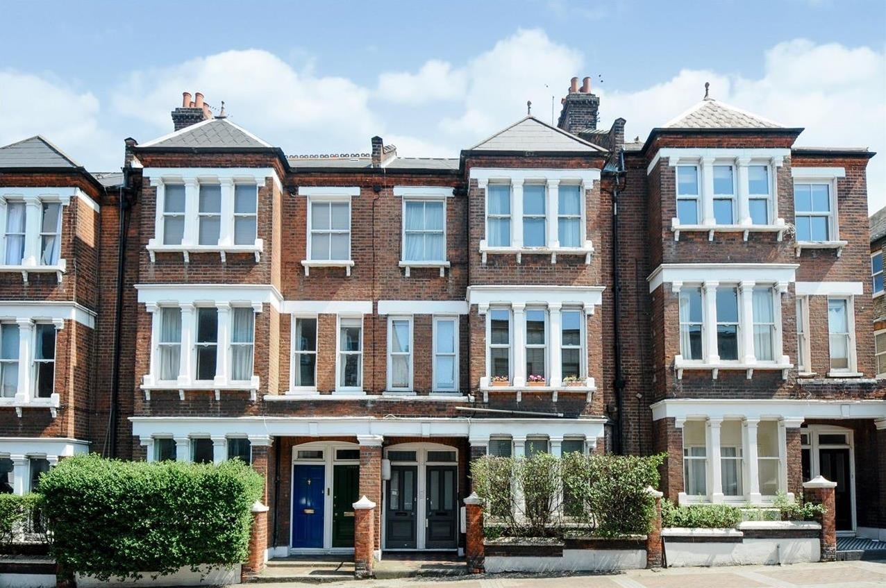 Flat Latchmere Road in Greater London