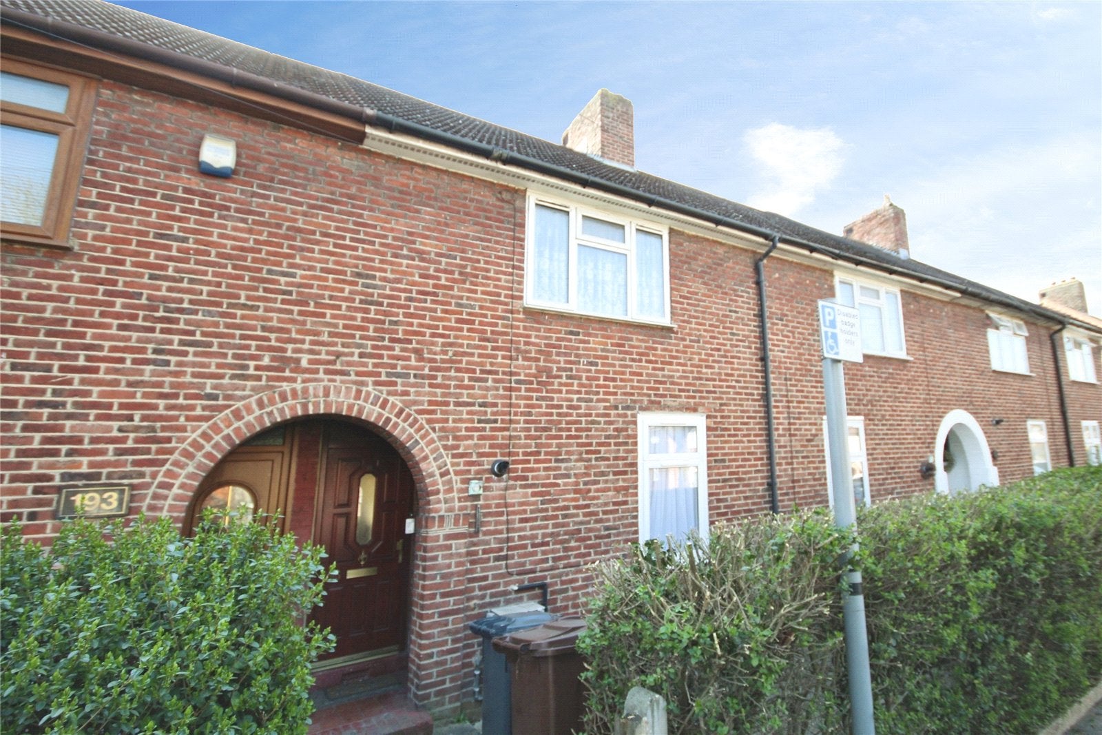 House Woodward Road in Greater London
