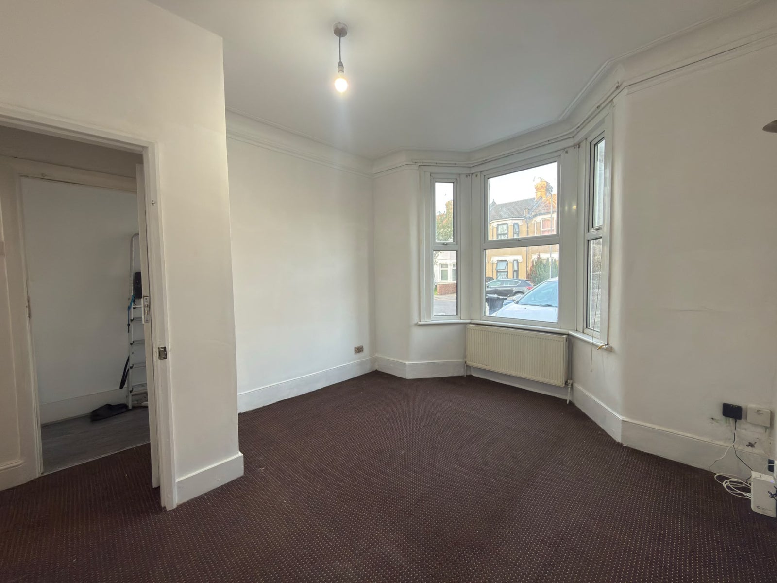 Flat Westwood Road in Greater London