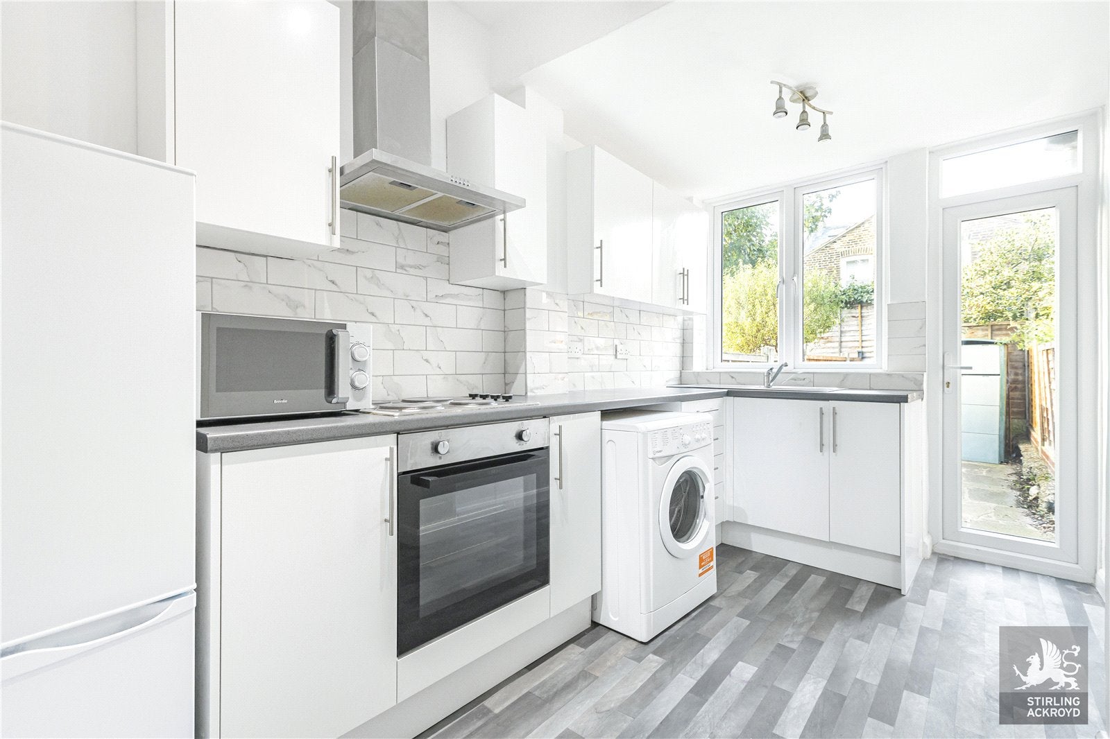 Flat Ashville Road in Greater London