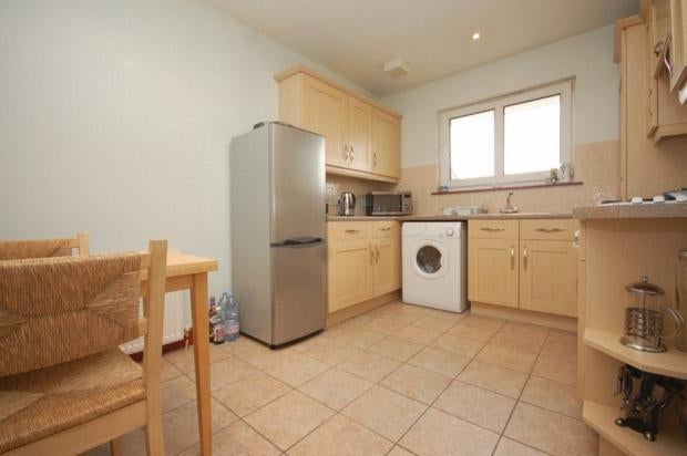 Flat Cressy Place in Greater London