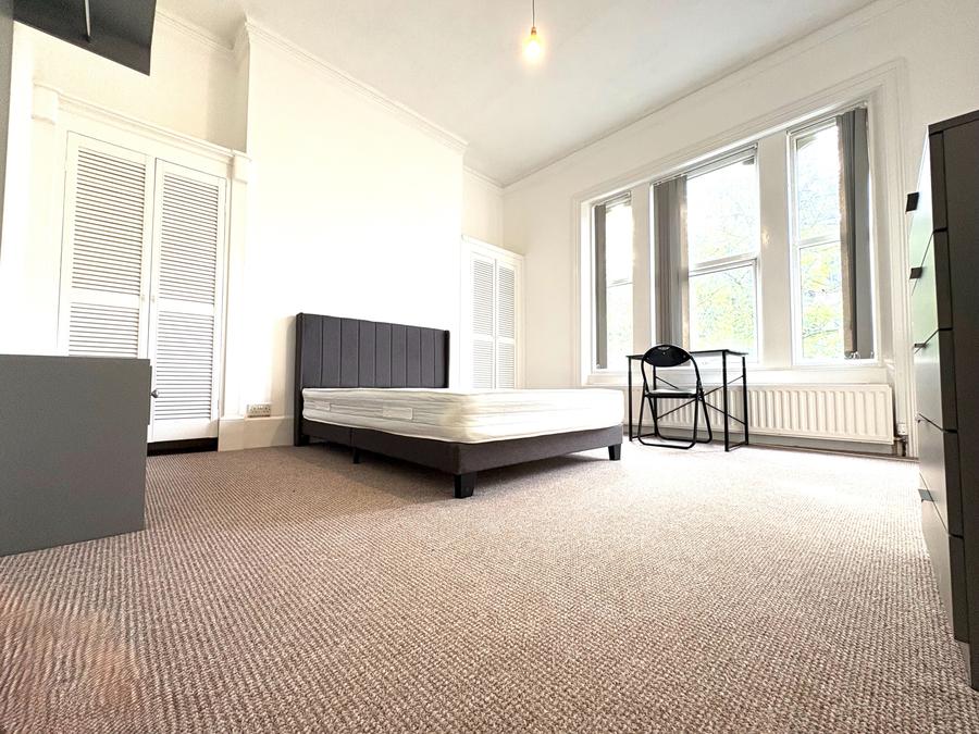 Room Mowbray Close in Sunderland