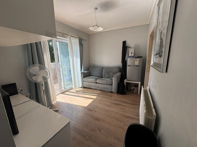 Flat Howard Avenue in Bristol