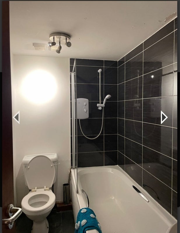 Room Exeter Lane in Glasgow