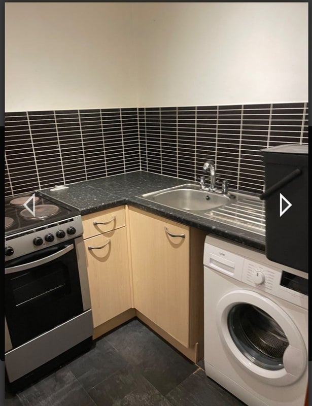Room Exeter Lane in Glasgow