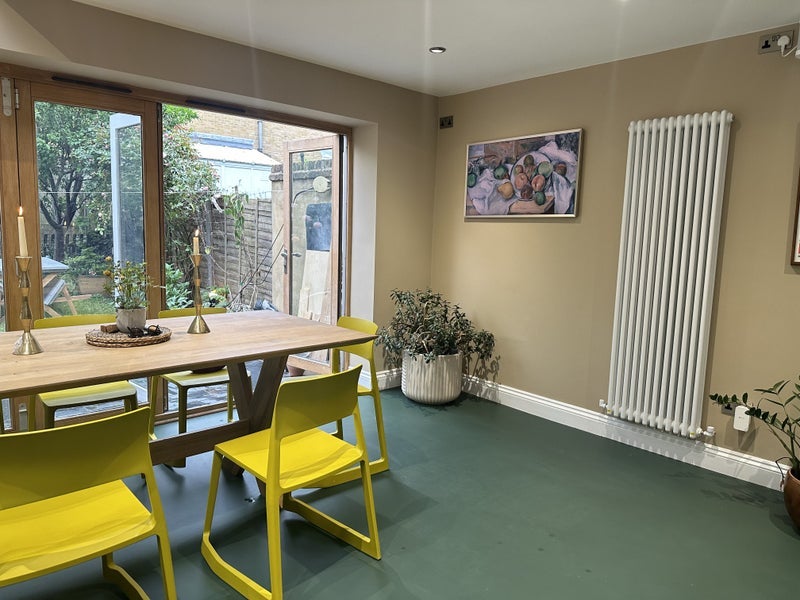 Room Antill Road in Greater London