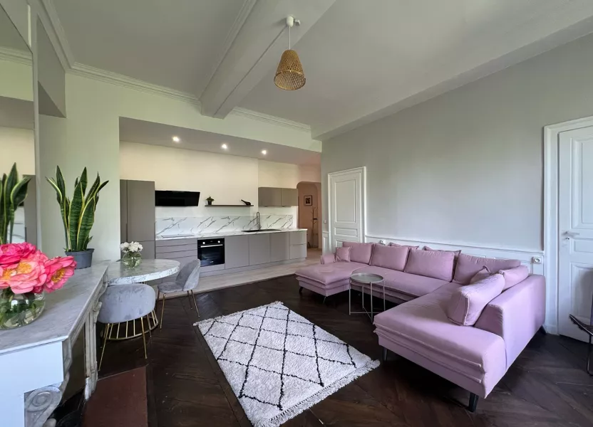 Flat Montée Rater in Lyon