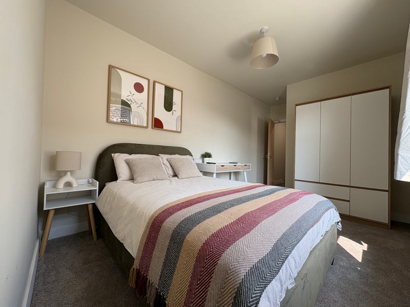 Room King Edward Road in Rugby