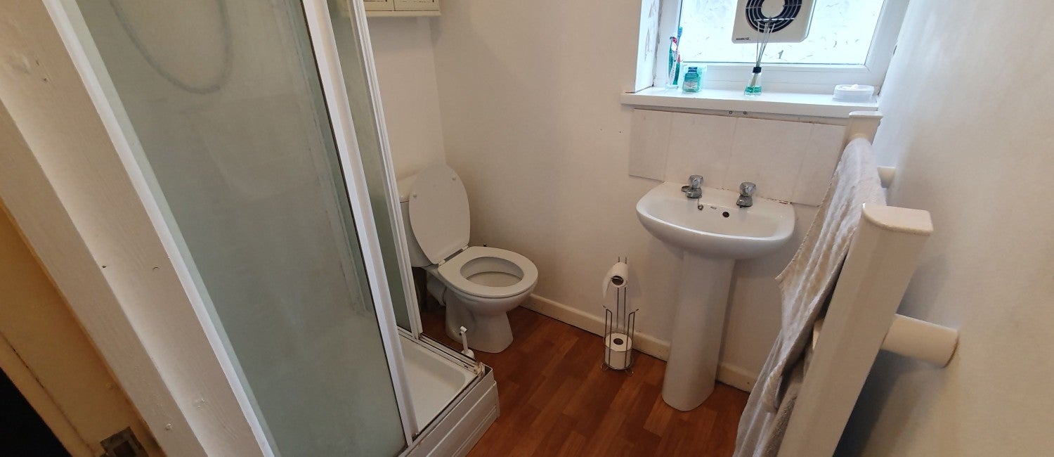 Flat Mundy Place in Cardiff