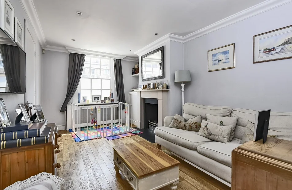 House Trott Street in Greater London