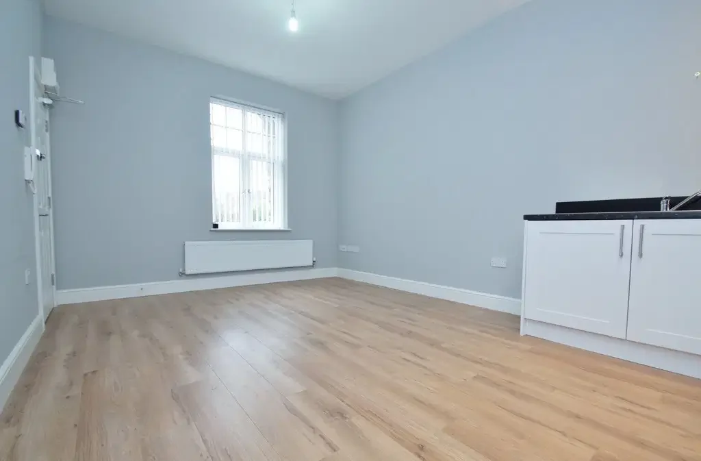 Flat Newbold Road in Rugby