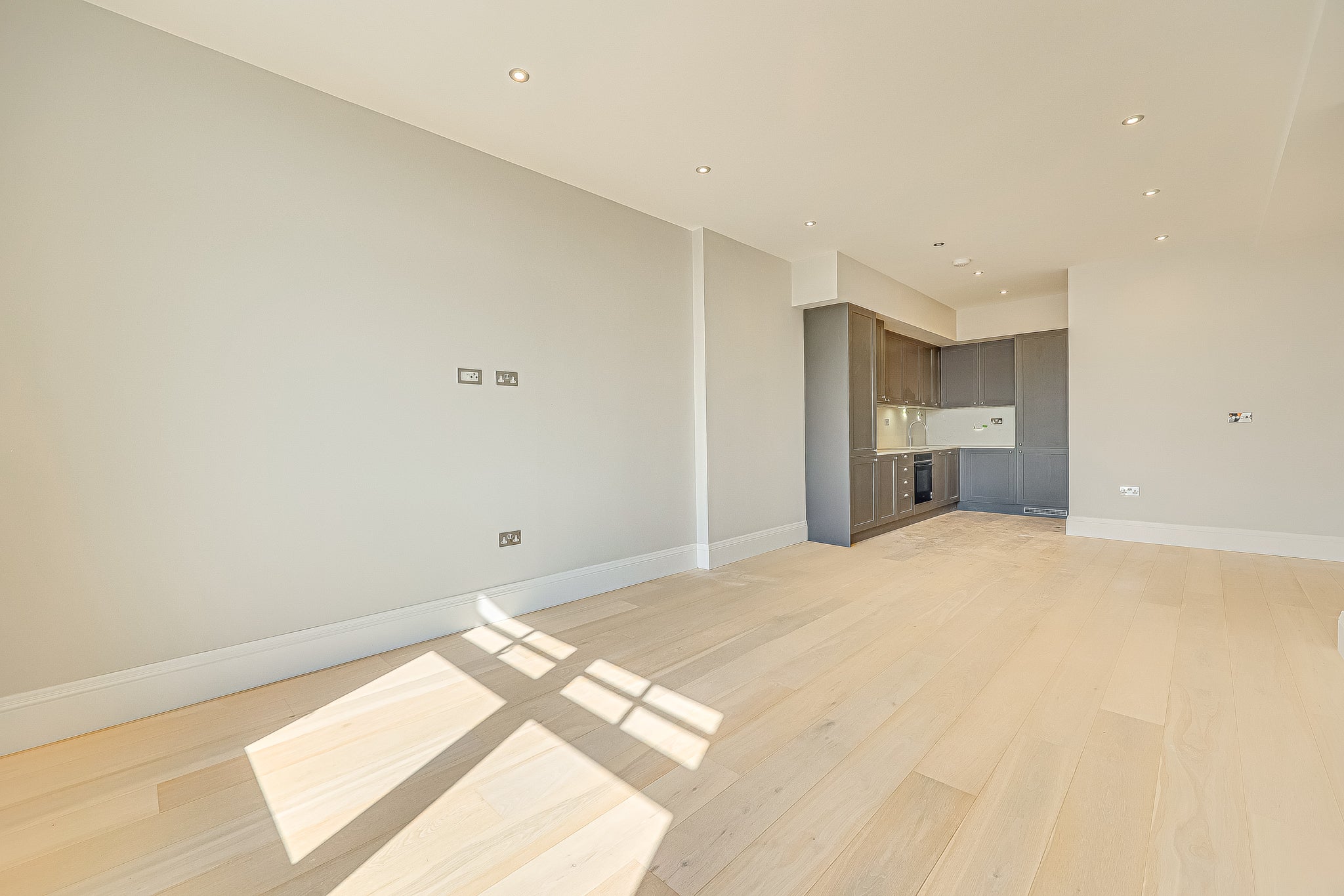 Flat Leigh Road in Southend-on-Sea