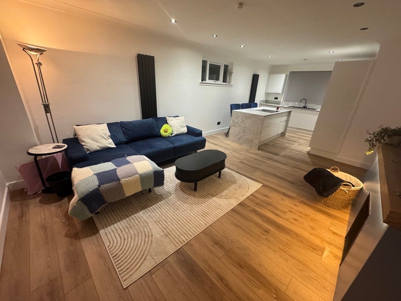 Room Cleveden Place in Glasgow