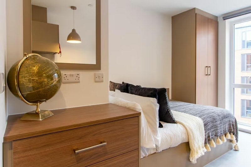 Room Dean Street in Bristol