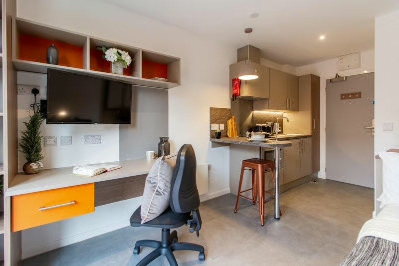 Room Dean Street in Bristol