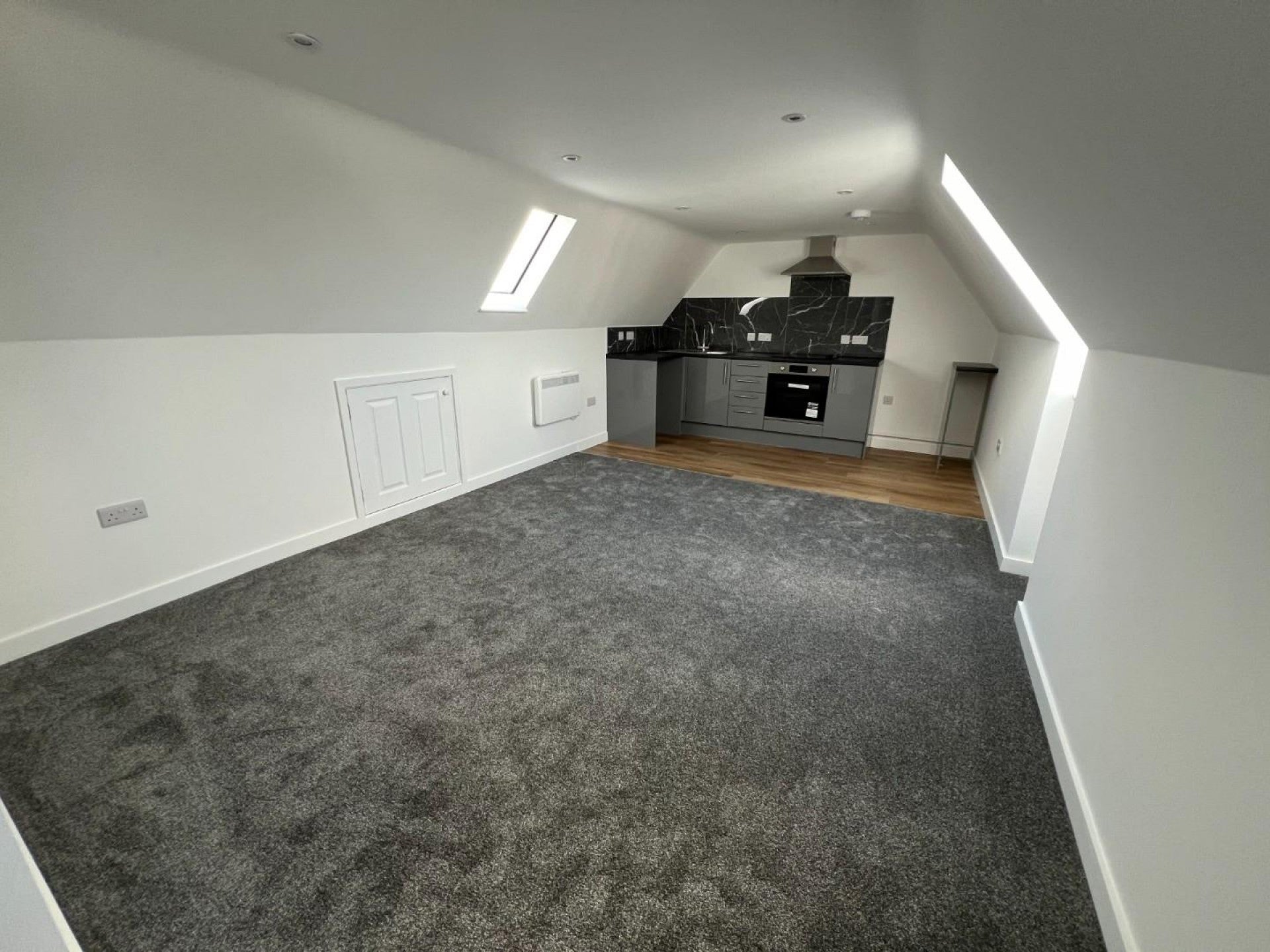 Flat Butterworth Street in Swindon