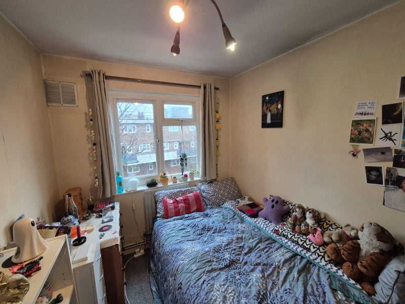 Room Cavendish Street in Greater London