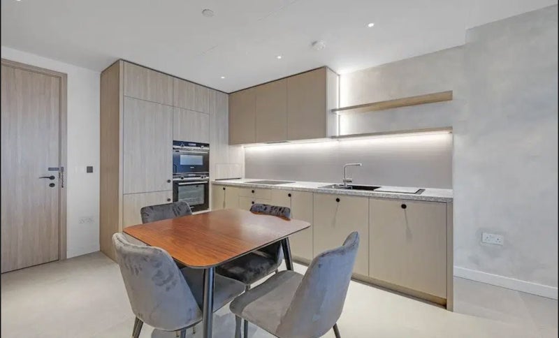 Flat Lewis Cubitt Walk in Greater London
