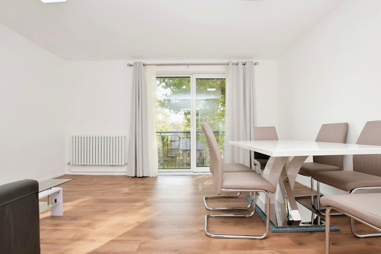 Flat Hannah Mary Way in Greater London