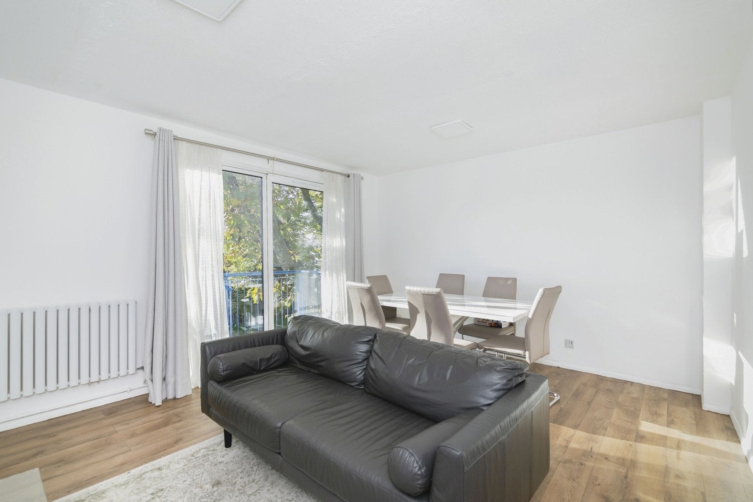 Flat Hannah Mary Way in Greater London