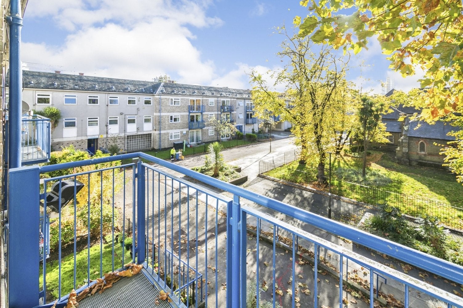 Flat Hannah Mary Way in Greater London