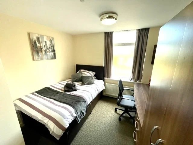 Room Bridge Road in Birmingham