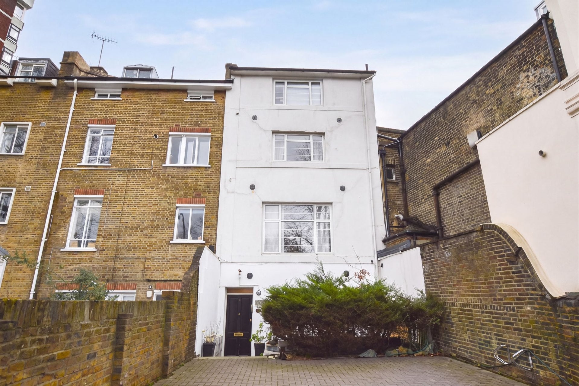 Flat Finchley Road in City of Westminster