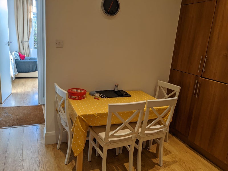 Room Rothschild Road in Greater London