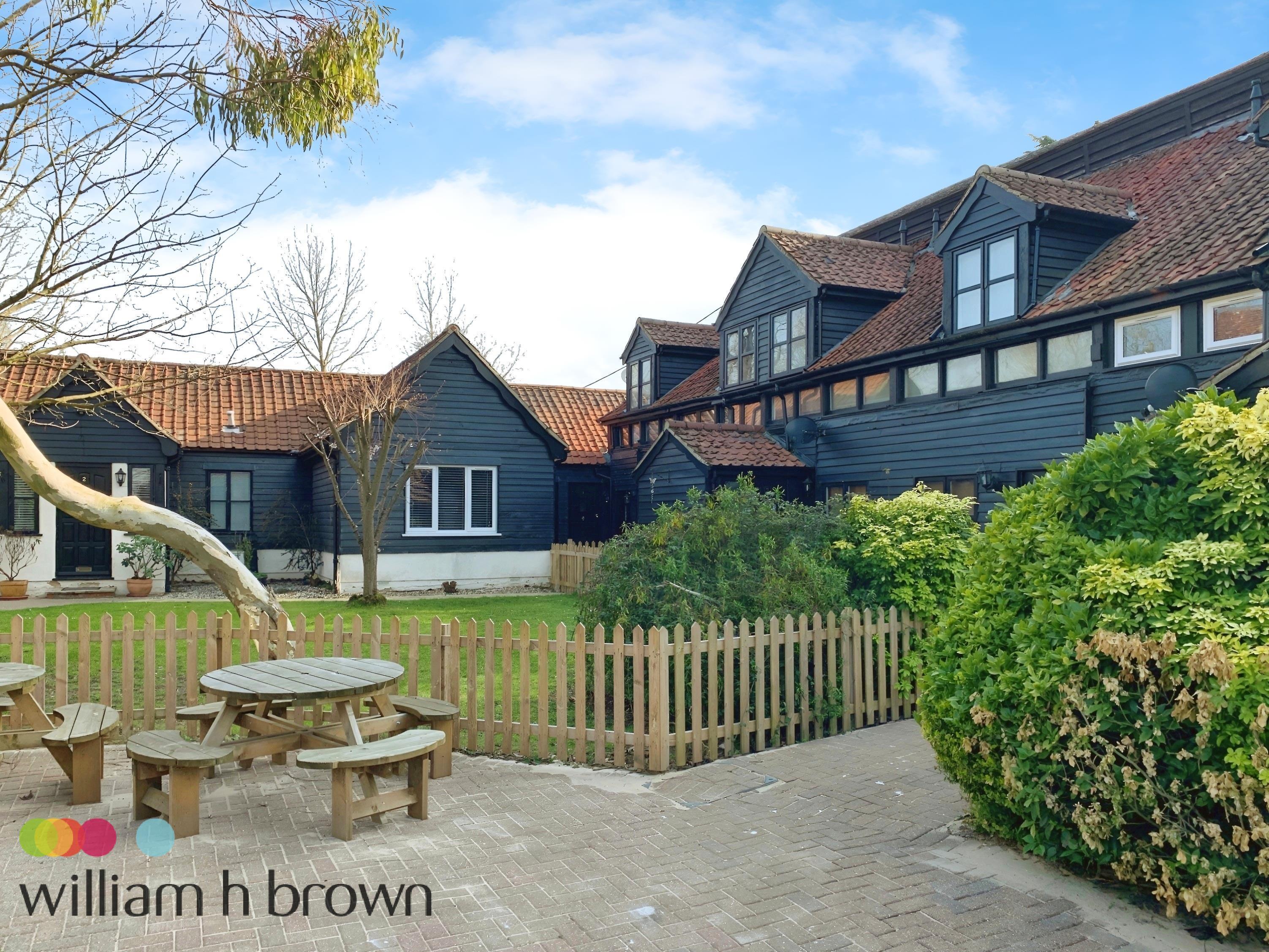 House Dytchleys Lane in Brentwood
