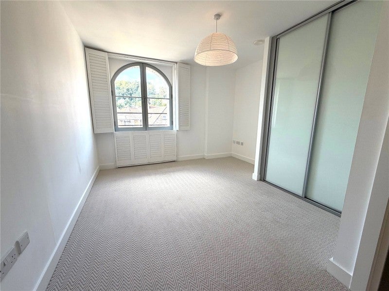 Flat Kingston Road in Bradford-on-Avon