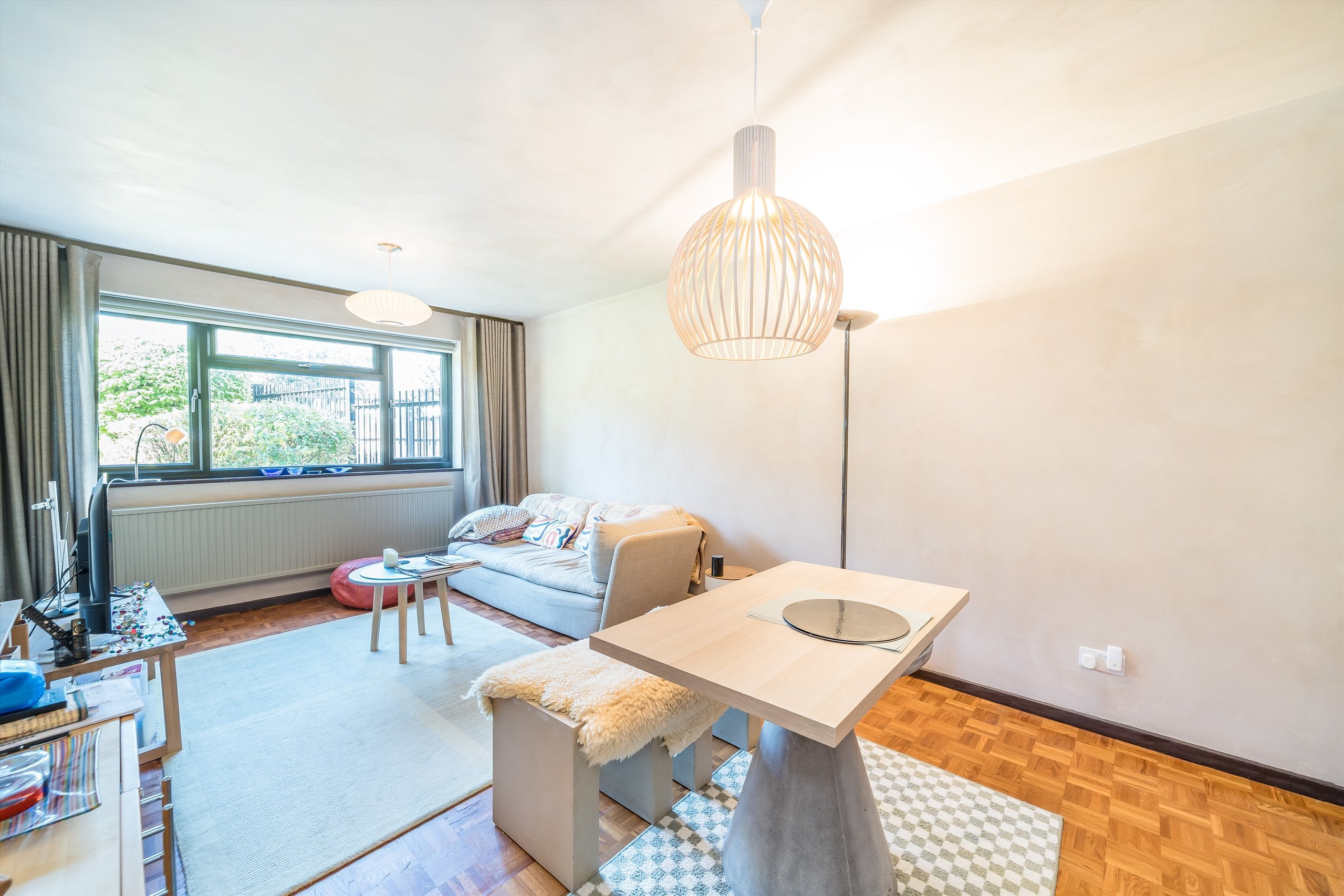 Flat Leigham Court Road in Greater London
