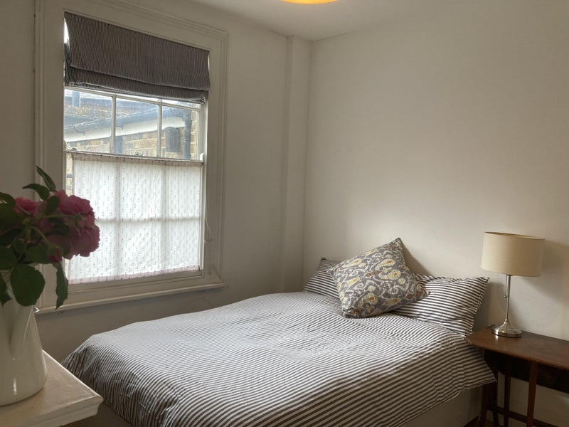 Room Cassland Road in Greater London