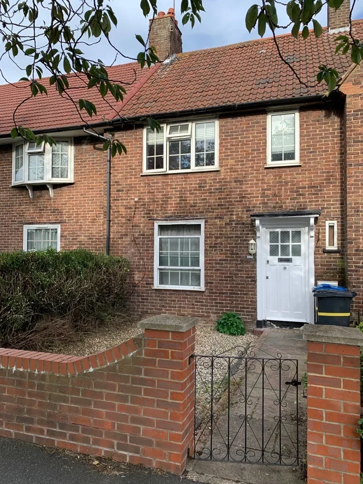 Room St. Helier Avenue in Greater London