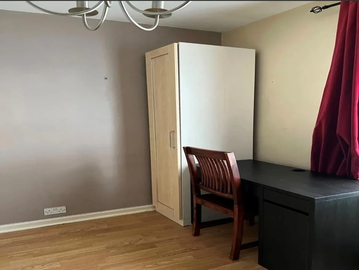 Room St. Helier Avenue in Greater London