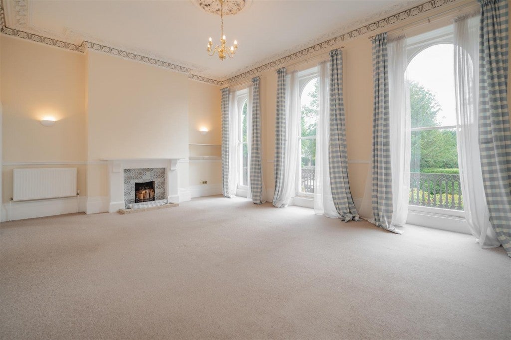Flat Kensington Avenue in Cheltenham