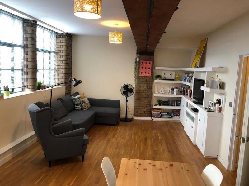 Flat Three Queens Lane in Bristol