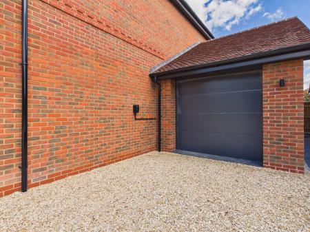 House Aldermaston Road in Basingstoke and Deane