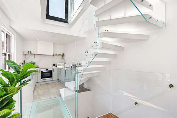 House Pindock Mews in City of Westminster