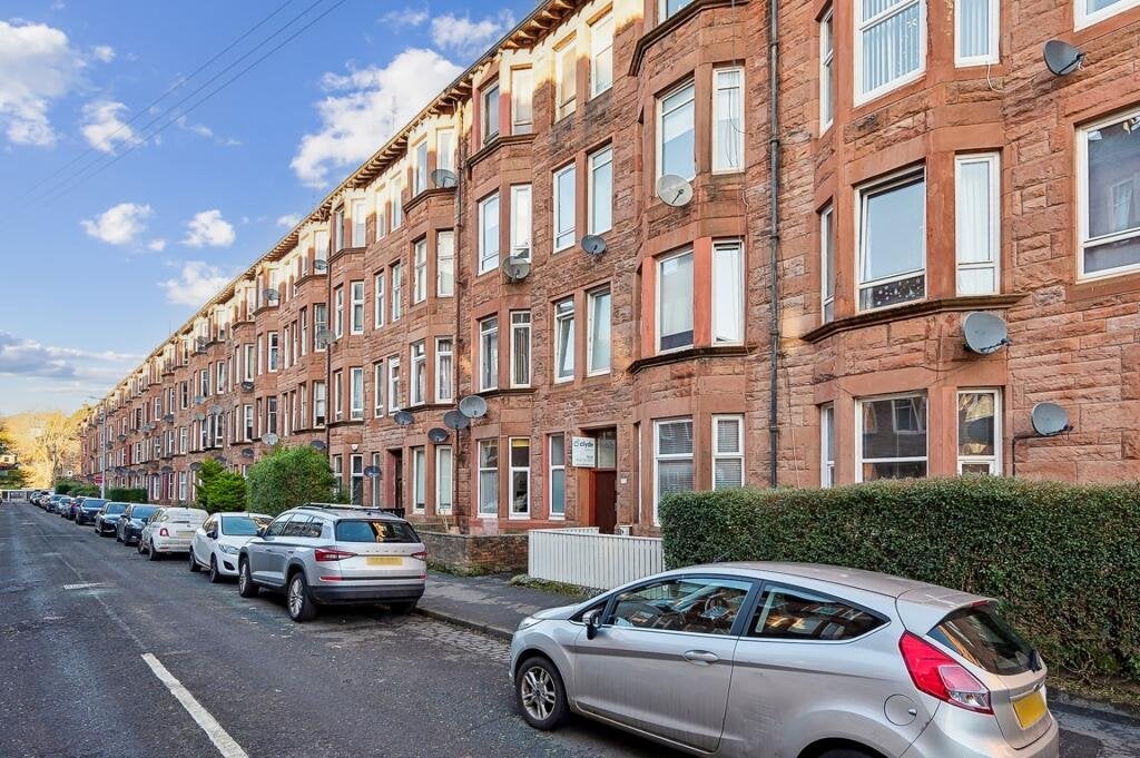 Flat Cartside Street in Glasgow