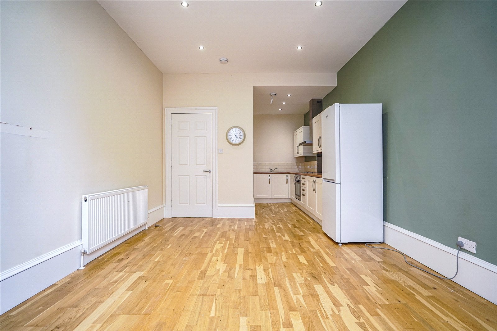 Flat Cartside Street in Glasgow