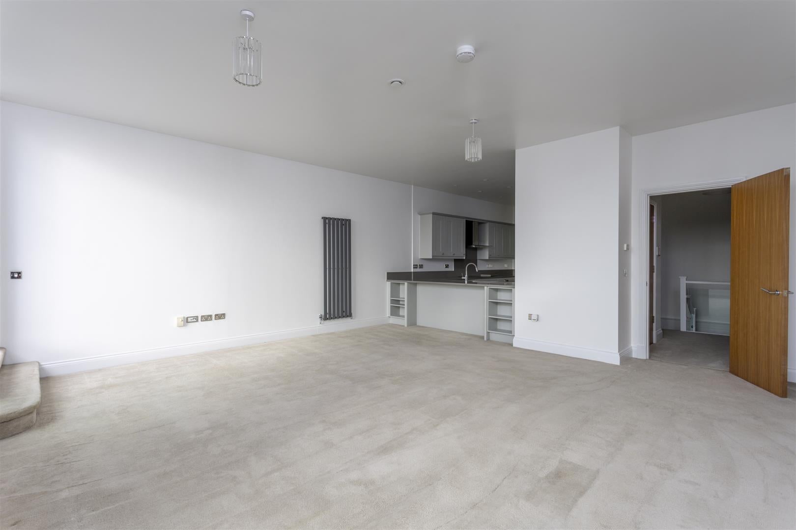 Flat Bishopthorpe Road in York