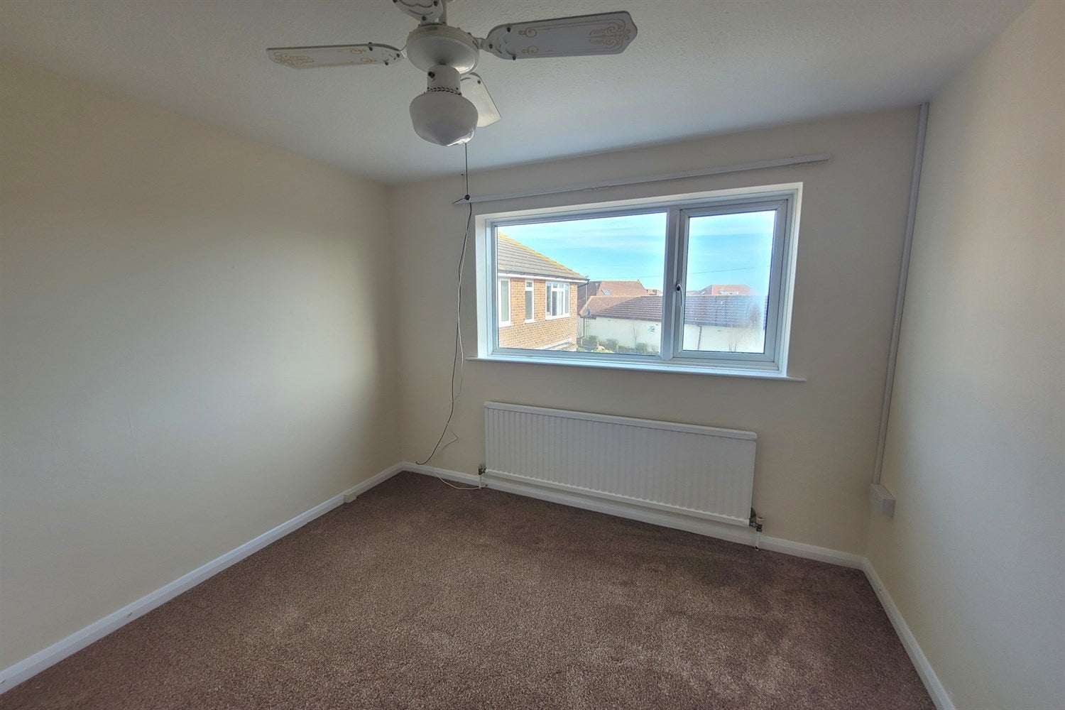 Flat Templesheen Road in Arun